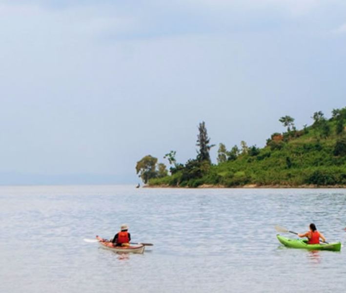 A kayak adventure along lake kivu in Rwanda as a great tourism destination
