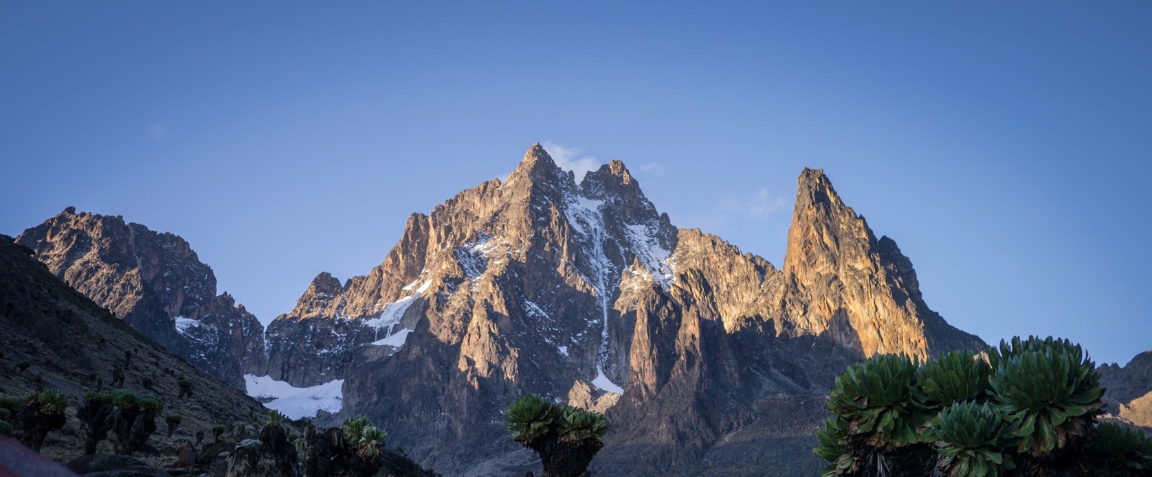 6days trekking adventure in Mt.Kenya